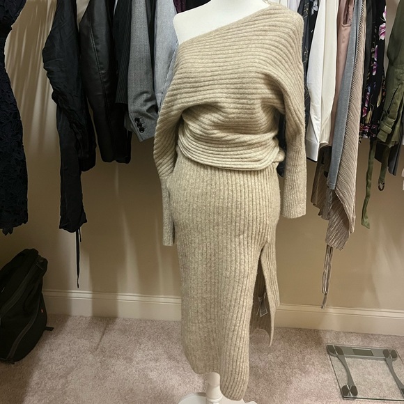 Banana Republic Dress - Picture 1 of 4